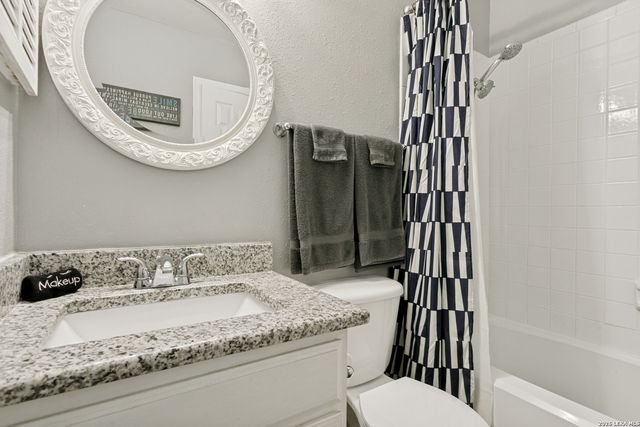 9426 Bowen Dr., San Antonio, TX 78250