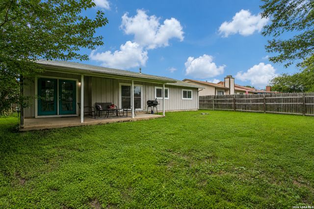 9426 Bowen Dr., San Antonio, TX 78250