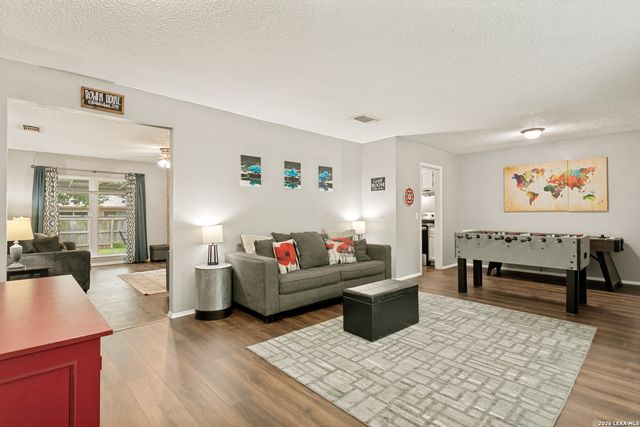 9426 Bowen Dr., San Antonio, TX 78250
