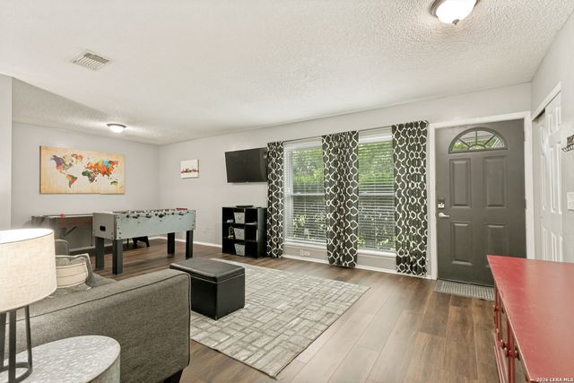 9426 Bowen Dr., San Antonio, TX 78250