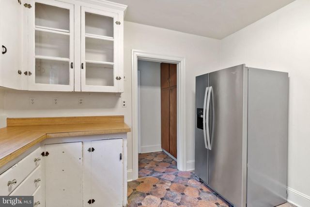 106 RUSSELL AVE, Gaithersburg, MD 20877