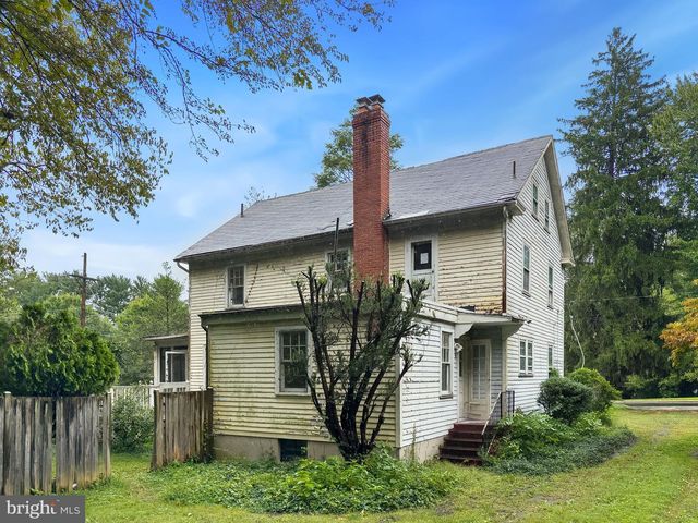 106 RUSSELL AVE, Gaithersburg, MD 20877