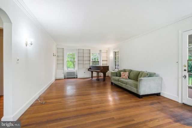 106 RUSSELL AVE, Gaithersburg, MD 20877