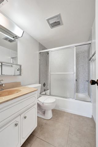 2601 NE 14th Street Causeway 231, Pompano Beach, FL 33062