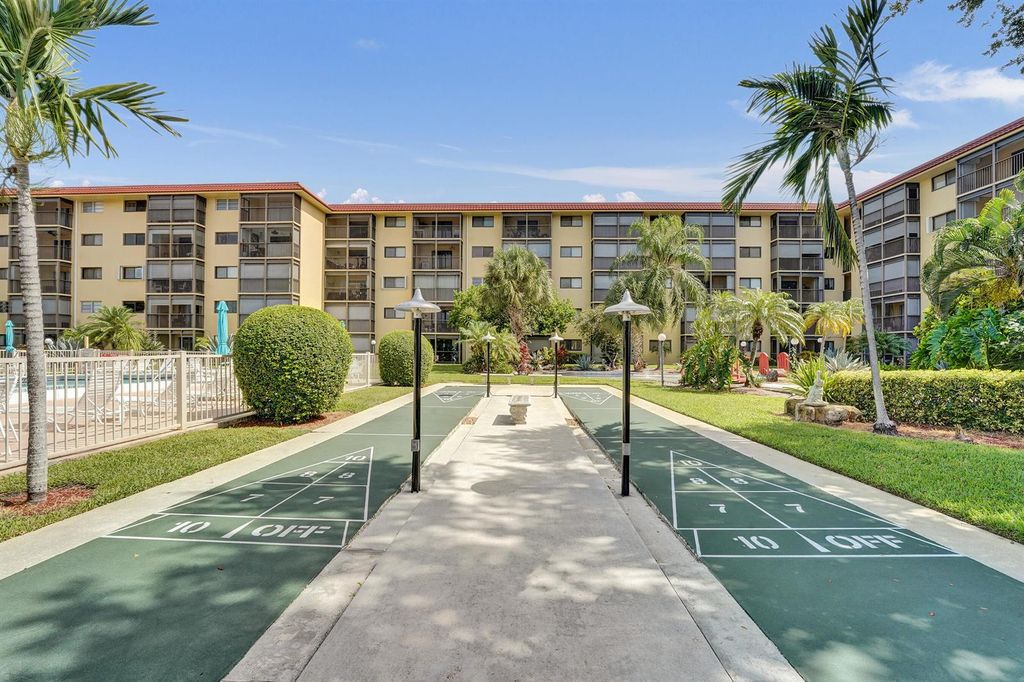 2601 NE 14th Street Causeway 231, Pompano Beach, FL 33062