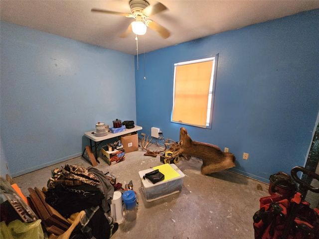 271 Oakwood Lane, Goodrich, TX 77335