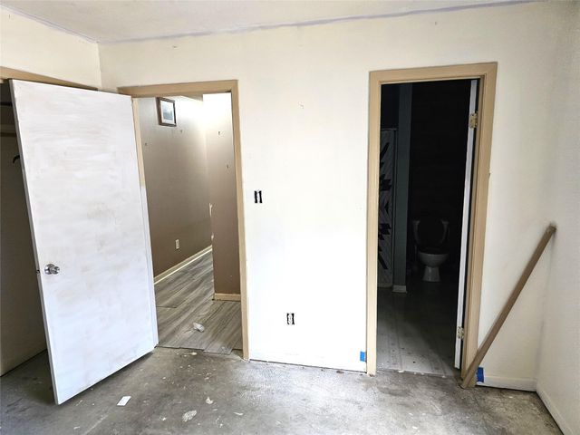 271 Oakwood Lane, Goodrich, TX 77335