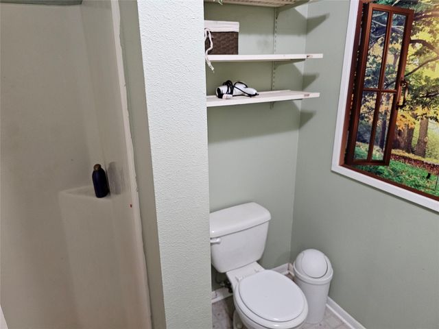 271 Oakwood Lane, Goodrich, TX 77335