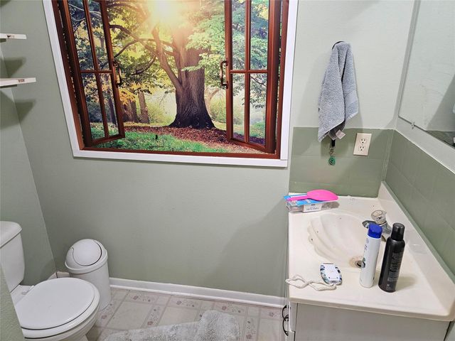 271 Oakwood Lane, Goodrich, TX 77335