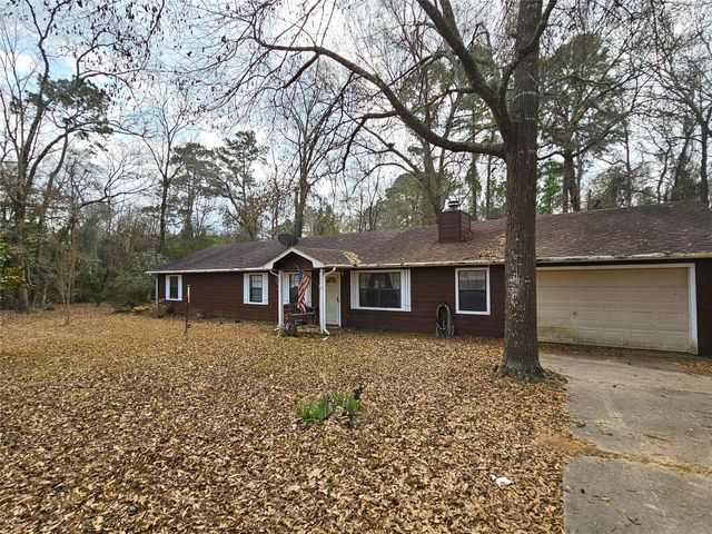 271 Oakwood Lane, Goodrich, TX 77335