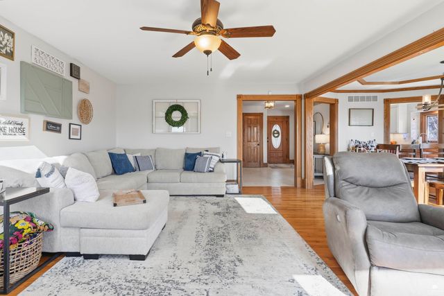 3215 Driftwood Drive, Manhattan, KS 66503