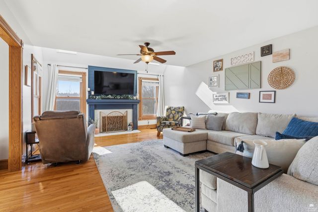 3215 Driftwood Drive, Manhattan, KS 66503