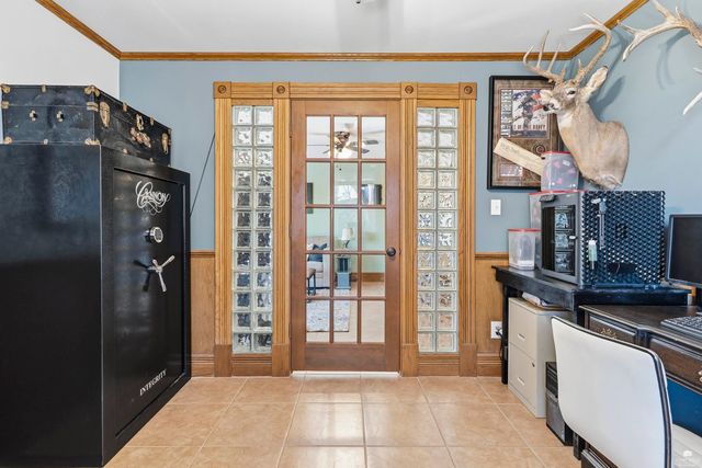 3215 Driftwood Drive, Manhattan, KS 66503