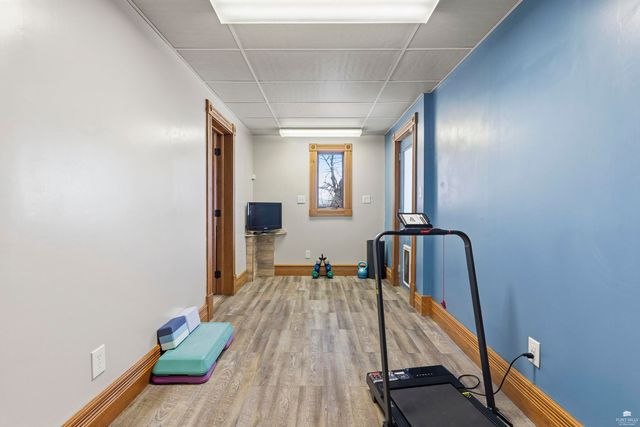 3215 Driftwood Drive, Manhattan, KS 66503