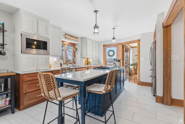 3215 Driftwood Drive, Manhattan, KS 66503