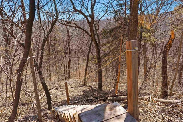 3215 Driftwood Drive, Manhattan, KS 66503