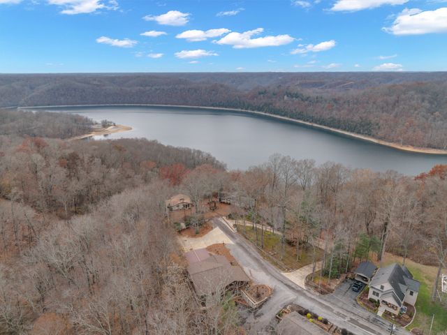 181 Star Dr, Sparta, TN 38583