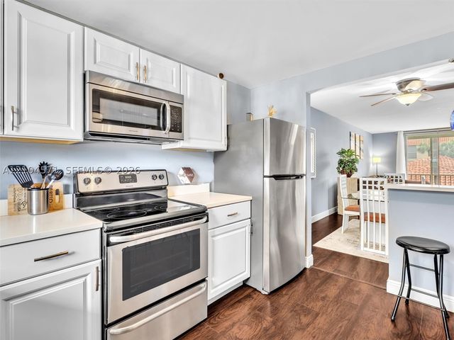 700 SE 6th Ave 201, Deerfield Beach, FL 33441