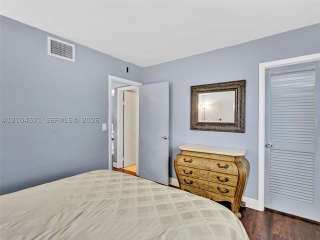 700 SE 6th Ave 201, Deerfield Beach, FL 33441
