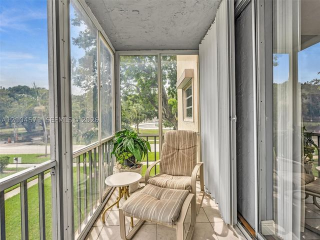 700 SE 6th Ave 201, Deerfield Beach, FL 33441