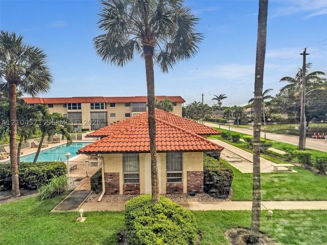 700 SE 6th Ave 201, Deerfield Beach, FL 33441