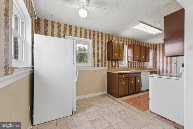 7209 VALLEYCREST BLVD, Annandale, VA 22003