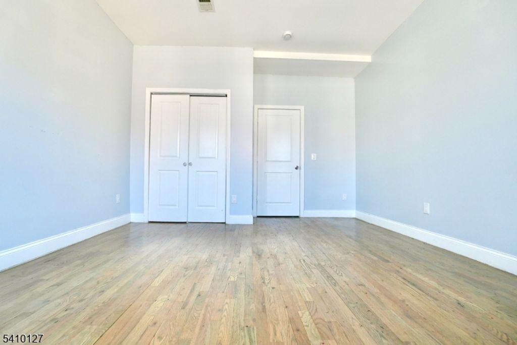 233 Bayview Ave, Jersey City, NJ 07305 — photo 5
