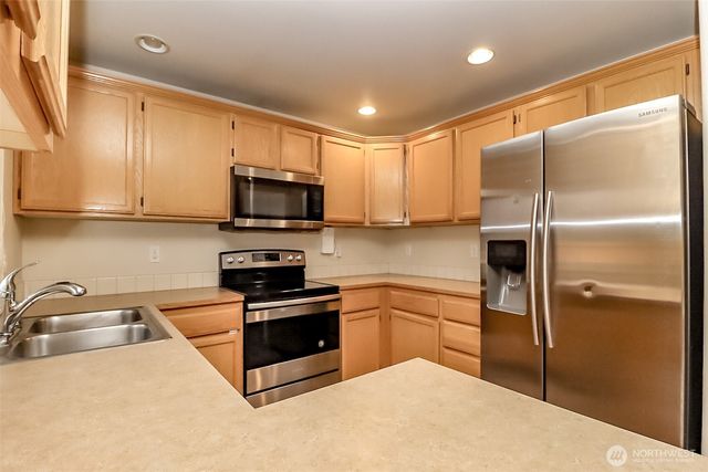 5831 106th Place NE, Marysville, WA 98201