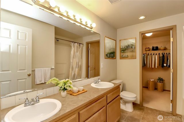 5831 106th Place NE, Marysville, WA 98201