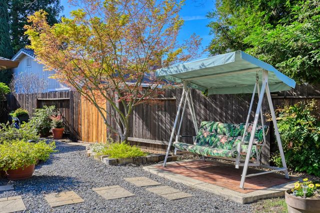 2535 Buckeye Dr, Rocklin, CA 95677