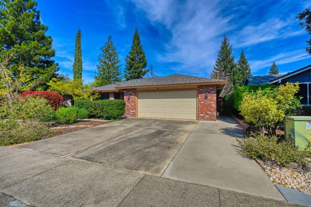 2535 Buckeye Dr, Rocklin, CA 95677