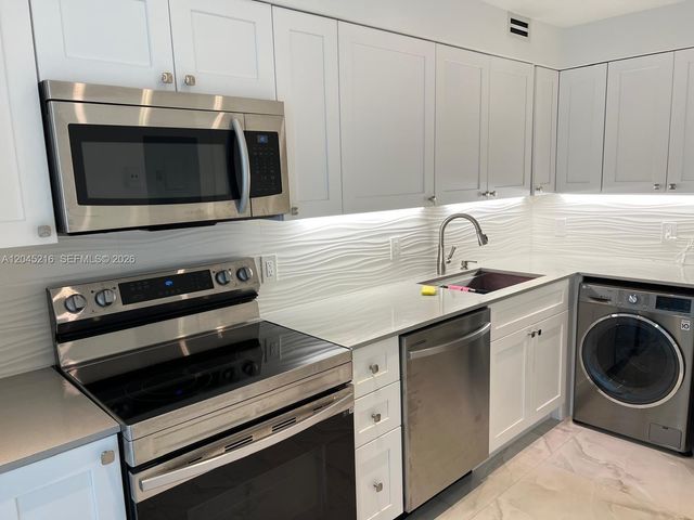 6770 Indian Creek Dr PH-A, Miami Beach, FL 33141