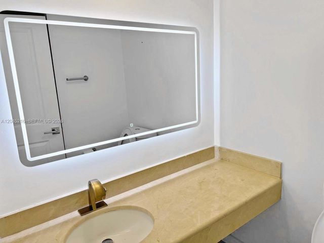 6770 Indian Creek Dr PH-A, Miami Beach, FL 33141
