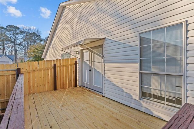 121 Woodleigh Rd, Dothan, AL 36305