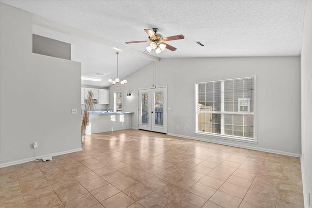 121 Woodleigh Rd, Dothan, AL 36305