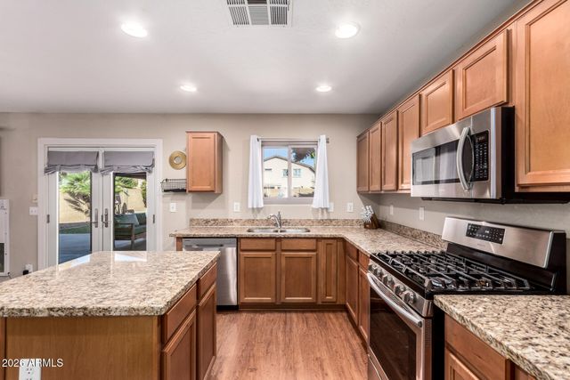 16852 W CENTRAL Street, Surprise, AZ 85388