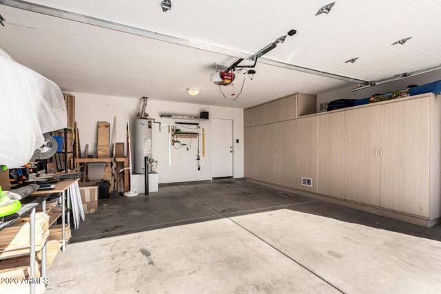 16852 W CENTRAL Street, Surprise, AZ 85388