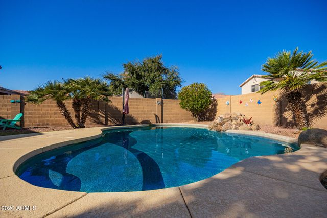 16852 W CENTRAL Street, Surprise, AZ 85388