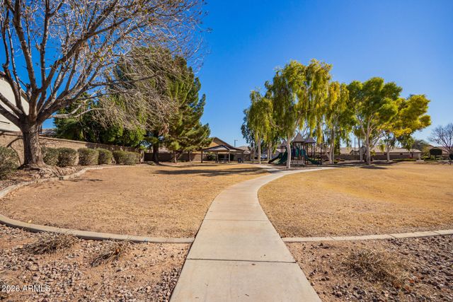 16852 W CENTRAL Street, Surprise, AZ 85388