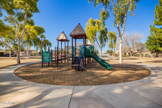 16852 W CENTRAL Street, Surprise, AZ 85388