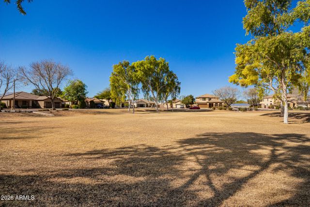 16852 W CENTRAL Street, Surprise, AZ 85388