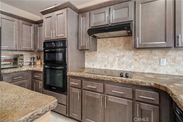 9251 Elizabeth Lake, Leona Valley, CA 93551