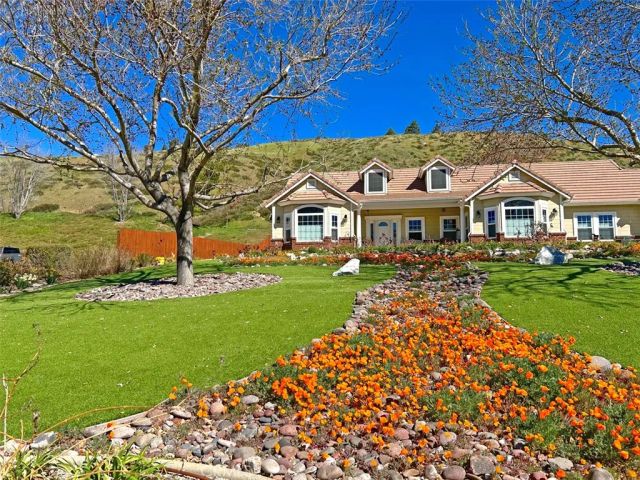 9251 Elizabeth Lake, Leona Valley, CA 93551