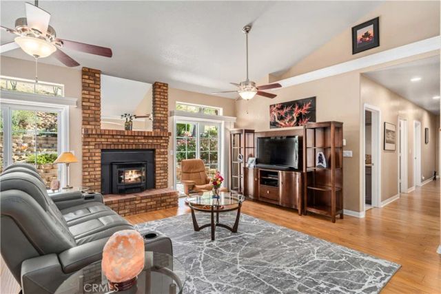 9251 Elizabeth Lake, Leona Valley, CA 93551