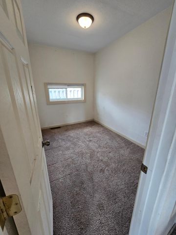 1426 13th Avenue S, Fargo, ND 58103