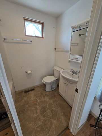 1426 13th Avenue S, Fargo, ND 58103
