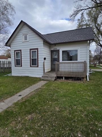 1426 13th Avenue S, Fargo, ND 58103