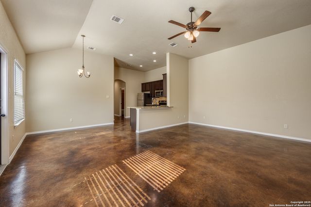 210 Ragsdale Way, New Braunfels, TX 78130