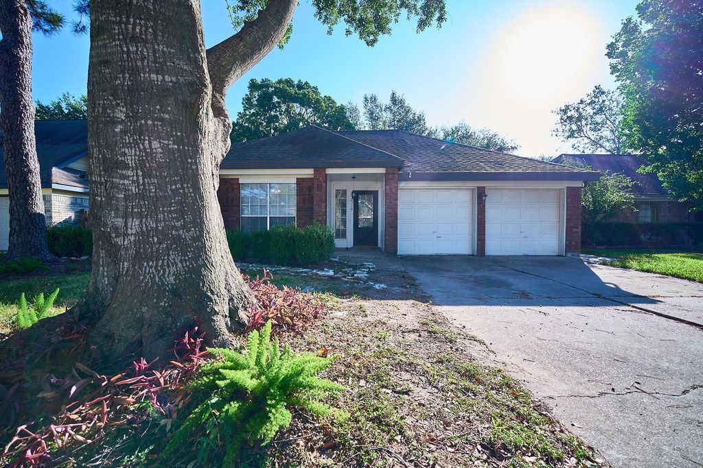 2314 Pebbledowne Circle, Sugar Land, TX 77478