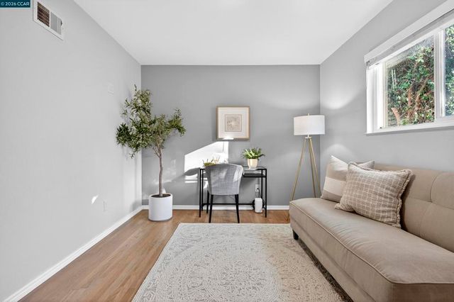 1891 Gilly Ln, Concord, CA 94518
